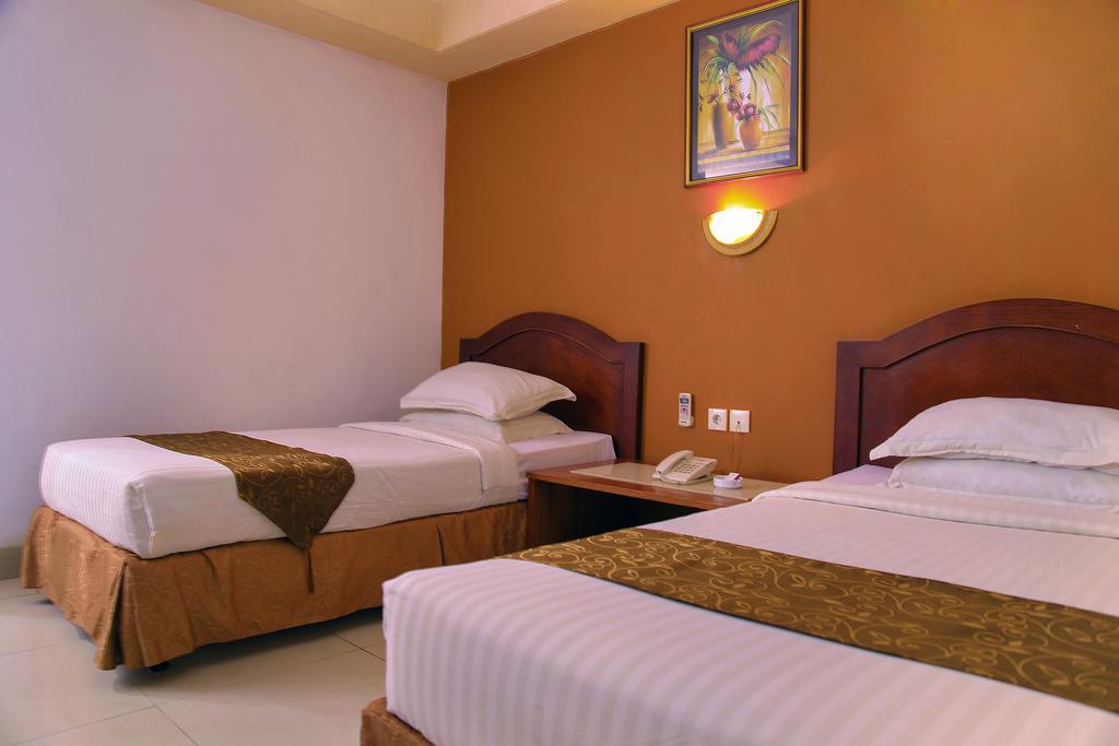 Grand Hotel Jambi Exterior foto