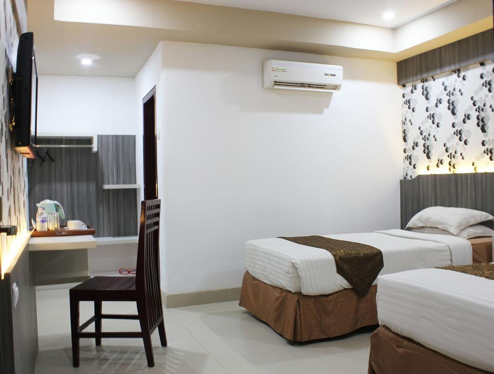 Grand Hotel Jambi Exterior foto