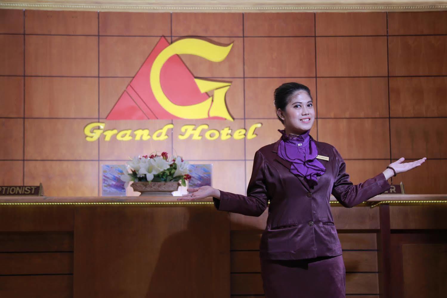 Grand Hotel Jambi Exterior foto
